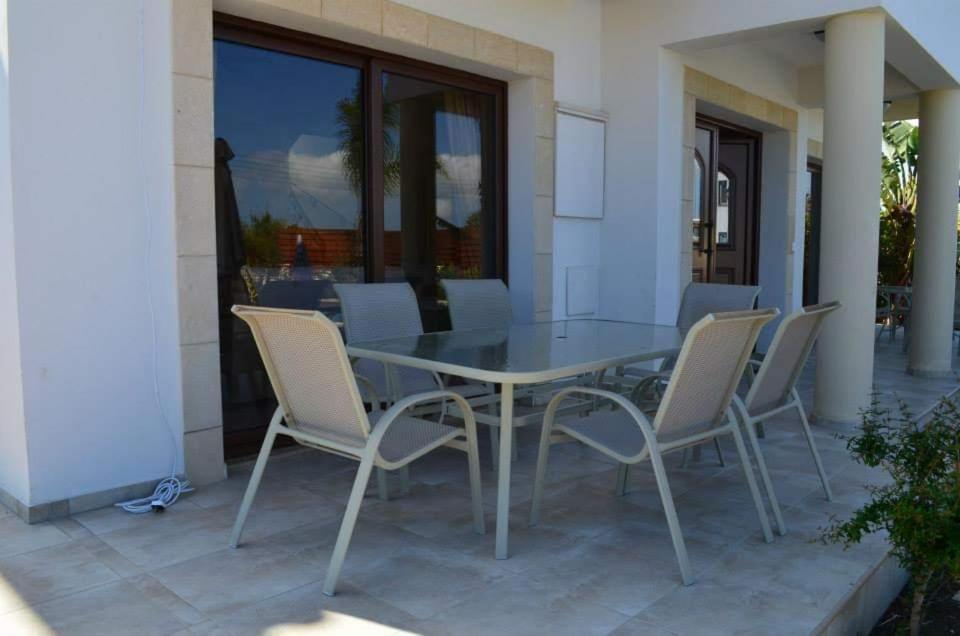 Dora' S Villa 阿尔加卡 外观 照片