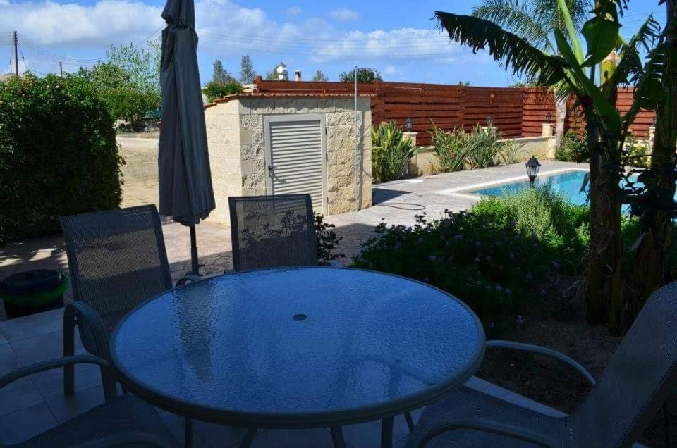 Dora' S Villa 阿尔加卡 外观 照片
